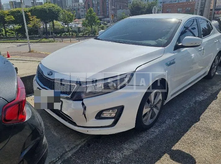 Photo 2 of 9: 2014 Kia K5 2.0 (Hybrid) — Korean insurance auction