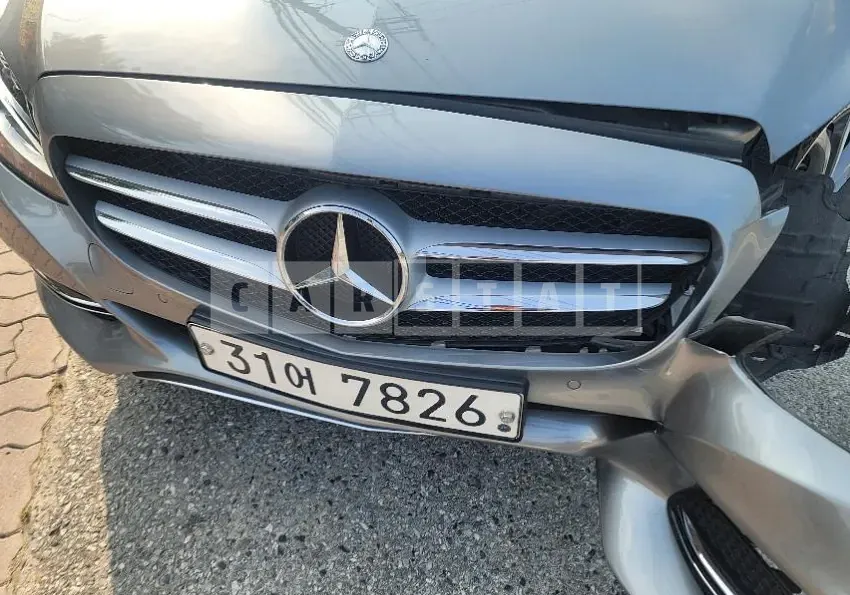 Photo 2 of 14: 2015 Mercedes-Benz C220 BlueTec, VIN WDDWF0EB3FF125797 — Korean insurance auction