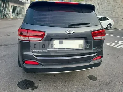 Photo 1 of 20: 2016 Kia Sorento 2.0 — Korean insurance auction