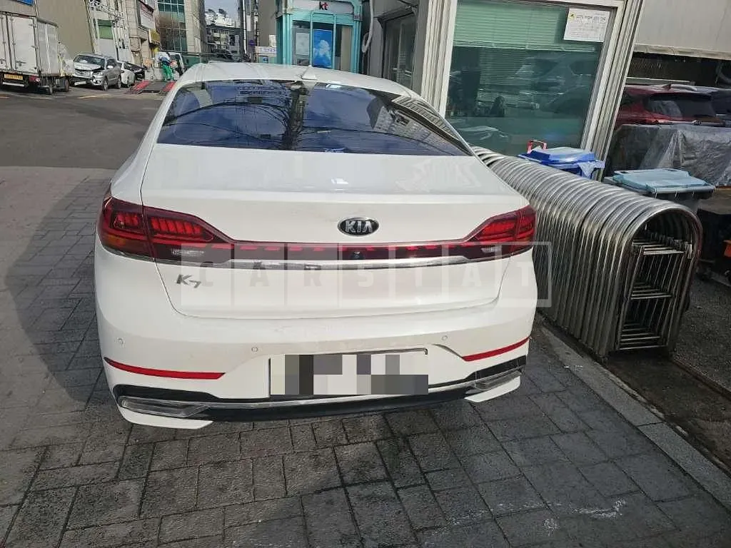 Photo 2 of 39: 2020 Kia K7 — Korean insurance auction