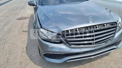 Photo 1 of 30: 2018 Mercedes-Benz E300 — Korean insurance auction
