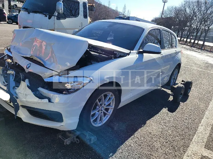 Photo 2 of 39: 2016 BMW 118d, VIN WBA1S5107GV804154 — Korean insurance auction
