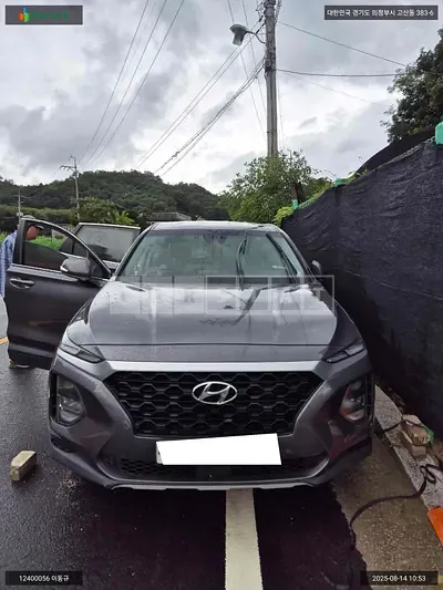 Photo 1 of 31: 2018 Hyundai Santa Fe, VIN KMHS281BBKU031054 — Korean insurance auction