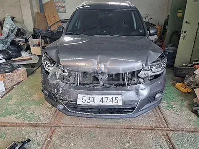 Photo 1 of 7: 2015 Volkswagen Tiguan 2.0 TDI Blue Motion, VIN WVGZZZ5NZFW566925 — Korean insurance auction