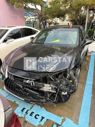 Photo 1 of 7: 2023 Lexus ES300h — Korean insurance auction
