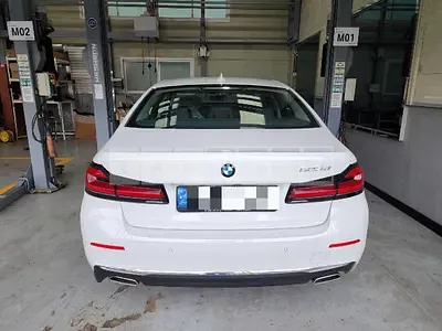 Photo 1 of 38: 2022 BMW 523d, VIN WBA11ES08NWX83906 — Korean insurance auction