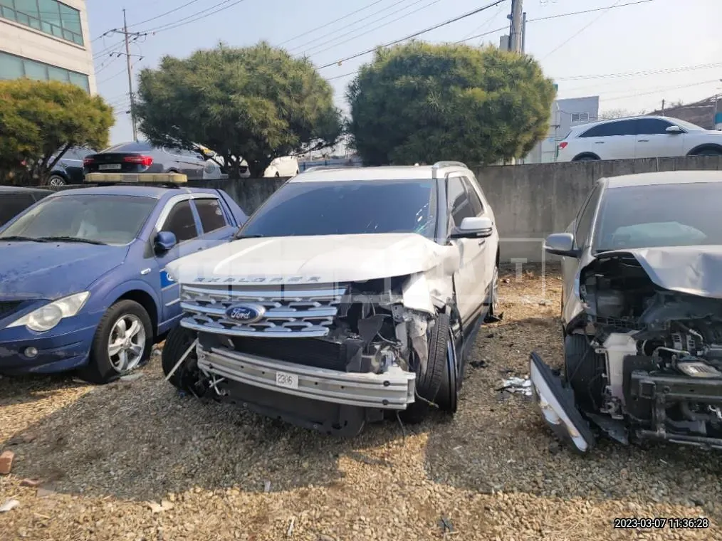 Photo 2 of 15: 2019 Ford Explorer 2.3 AWD — Korean insurance auction