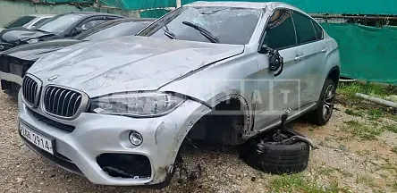 Photo 2 of 7: 2016 BMW X6 xDrive 40d, VIN WBAKV4109G0P74674 — Korean insurance auction