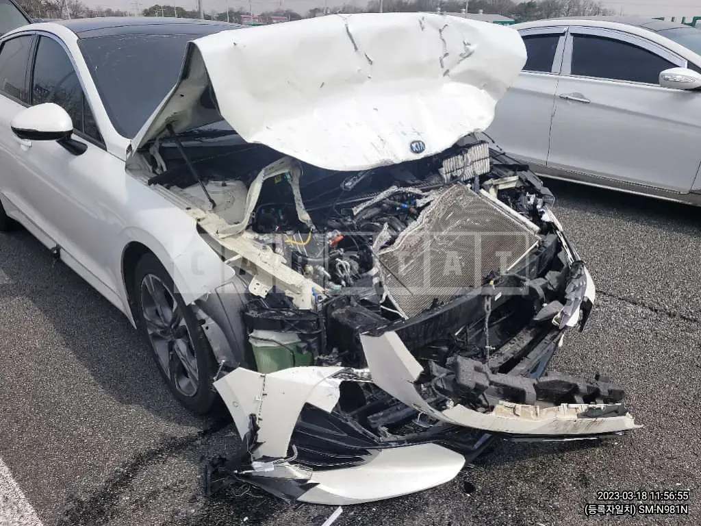 Photo 2 of 6: 2020 Kia K5, VIN KNAG541ABLA014099 — Korean insurance auction