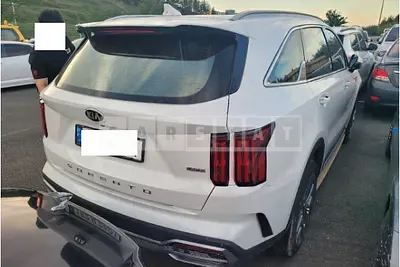Photo 1 of 16: 2021 Kia Sorento, VIN KNARF81FGMA070590 — Korean insurance auction
