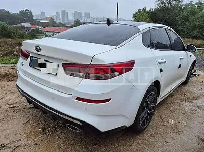 Photo 1 of 5: 2018 Kia K5 — Korean insurance auction