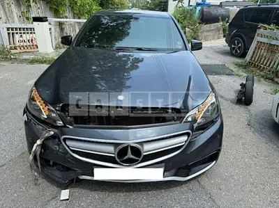 Photo 1 of 11: 2016 Mercedes-Benz E220 BlueTec, VIN WDDHF0AB8GB273998 — Korean insurance auction