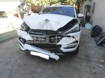 Photo 1 of 8: 2016 Hyundai Tucson, VIN KMHJ3815GGU012274 — Korean insurance auction