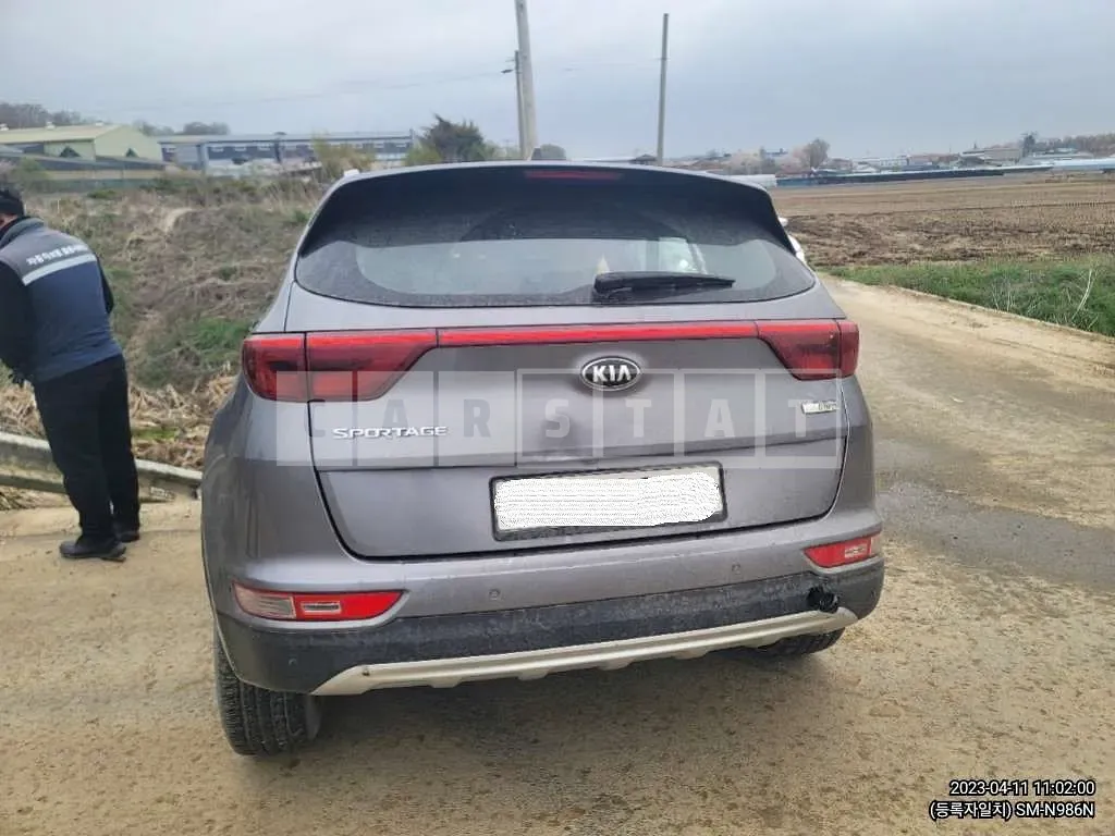 Photo 2 of 4: 2016 Kia Sportage, VIN KNAPM813BGK142047 — Korean insurance auction