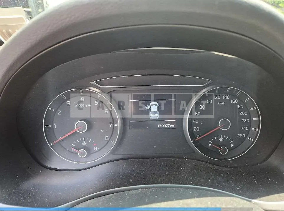 Photo 2 of 17: 2018 Kia K7 — Korean insurance auction