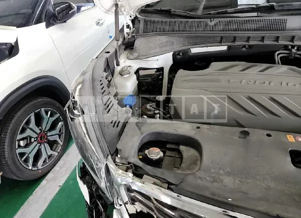 Photo 2 of 16: 2020 Kia Sorento, VIN KNAPK81ABLA554093 — Korean insurance auction