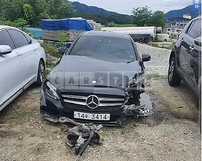 Photo 1 of 8: 2017 Mercedes-Benz C 220d, VIN WDDWF0EB5HR245490 — Korean insurance auction