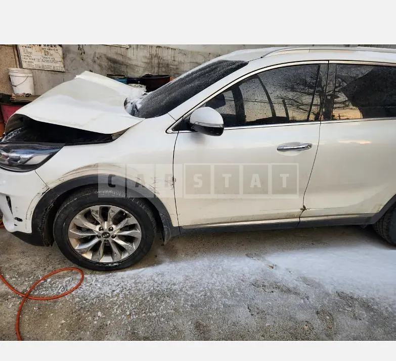Photo 2 of 9: 2017 Kia Sorento — Korean insurance auction