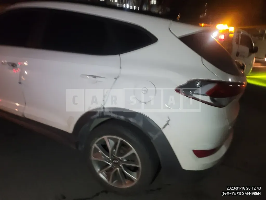 Photo 2 of 15: 2018 Hyundai Tucson 2.0, VIN KMHJ381ABJU650892 — Korean insurance auction