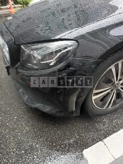 Photo 1 of 2: 2020 Mercedes-Benz E 300 — Korean insurance auction