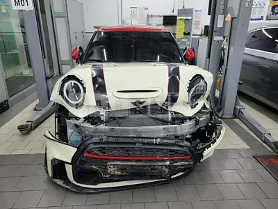 2022 BMW MINI John Cooper Works