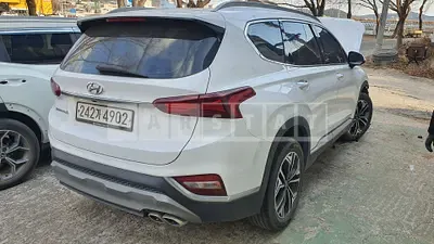 Photo 1 of 15: 2020 Hyundai Santa Fe, VIN KMHS381CBLU268557 — Korean insurance auction