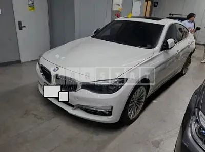 Photo 1 of 9: 2020 BMW 320d GranTurismo, VIN WBA8T3108LCD22978 — Korean insurance auction