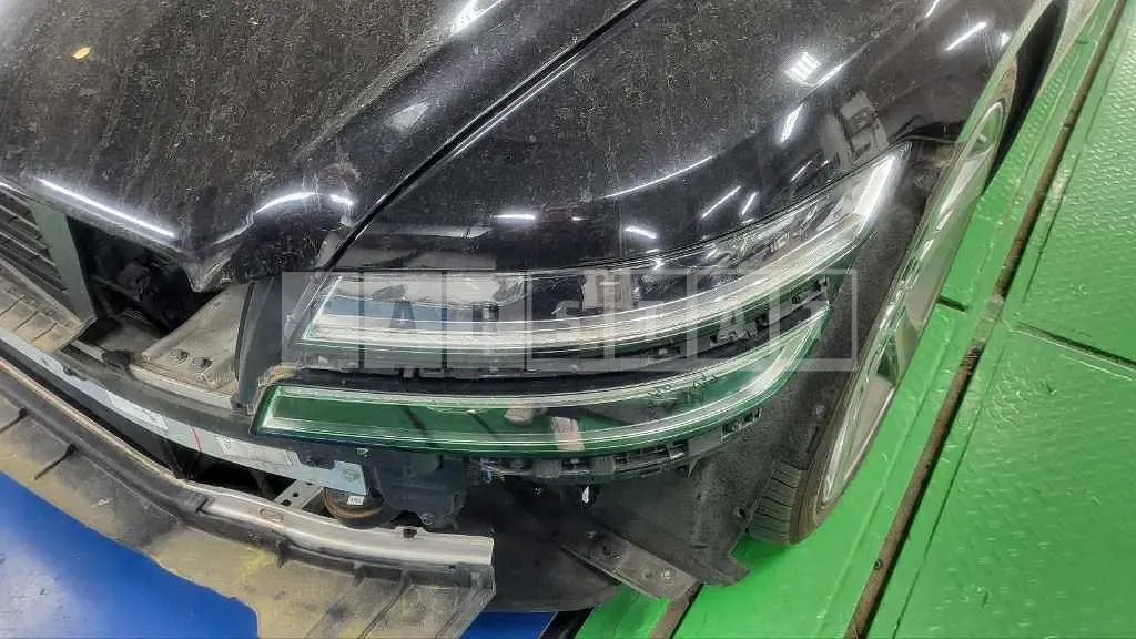 Photo 3 of 3: 2020 Genesis (parts) G80 Headlamp (Left) — Korean insurance auction