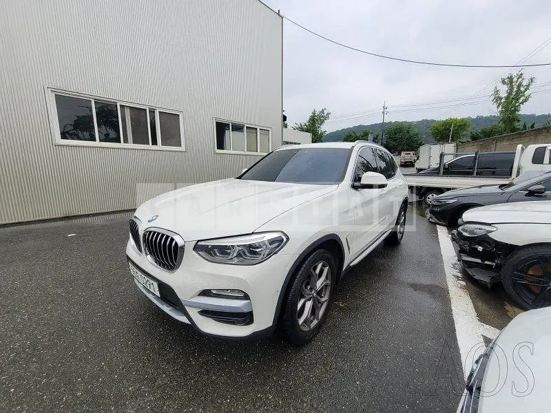 Photo 2 of 15: 2019 BMW X3 xDrive 20d, VIN WBATX310XKLF53281 — Korean insurance auction