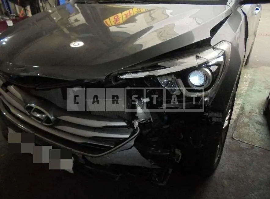 Photo 2 of 11: 2016 Hyundai Santa Fe DM 2.2 4WD — Korean insurance auction
