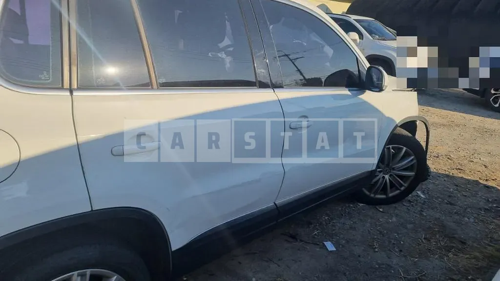 Photo 2 of 14: 2015 Volkswagen Tiguan 2.0 TDI Blue Motion — Korean insurance auction