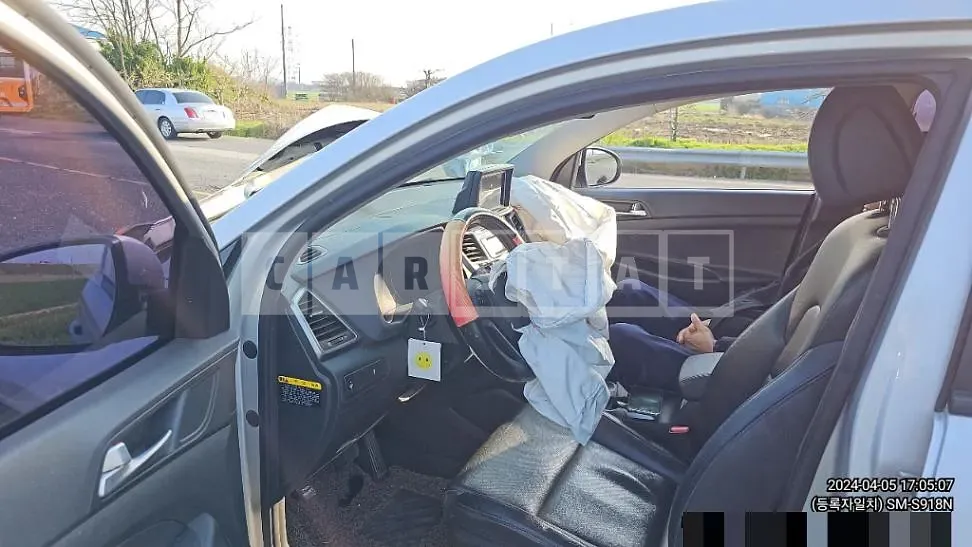 Photo 2 of 5: 2015 Hyundai All New Tucson 1.7 VGT — Korean insurance auction