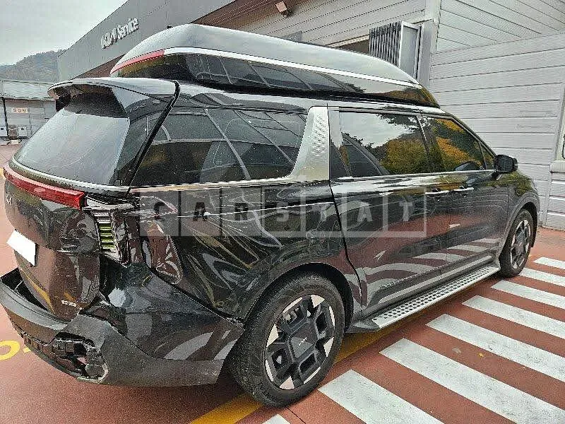 Photo 2 of 38: 2024 Kia Carnival High Limousine, VIN KNANE81ABSS023393 — Korean insurance auction