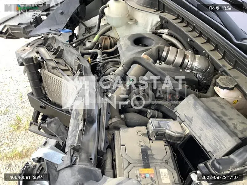 Photo 2 of 12: 2019 Hyundai Tucson, VIN KMHJ5812HKU071968 — Korean insurance auction