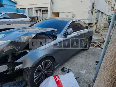 Photo 1 of 6: 2021 Mercedes-Benz E250, VIN W1KZF4FB2MA956821 — Korean insurance auction