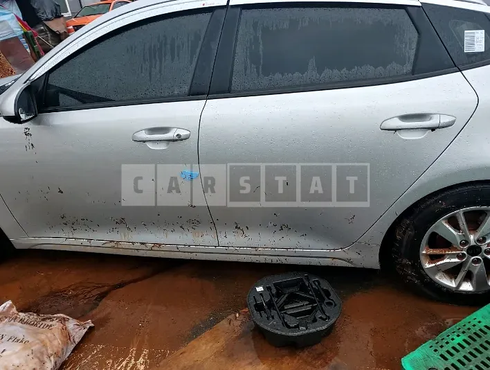 Photo 2 of 9: 2016 Kia K5, VIN KNAGU416BGA088335 — Korean insurance auction