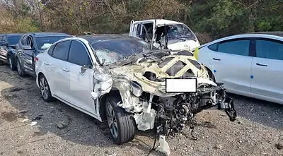 Photo 1 of 27: 2017 Kia K5, VIN KNAGU411BHA159995 — Korean insurance auction
