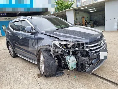 Photo 1 of 6: 2015 Hyundai Santa Fe DM — Korean insurance auction