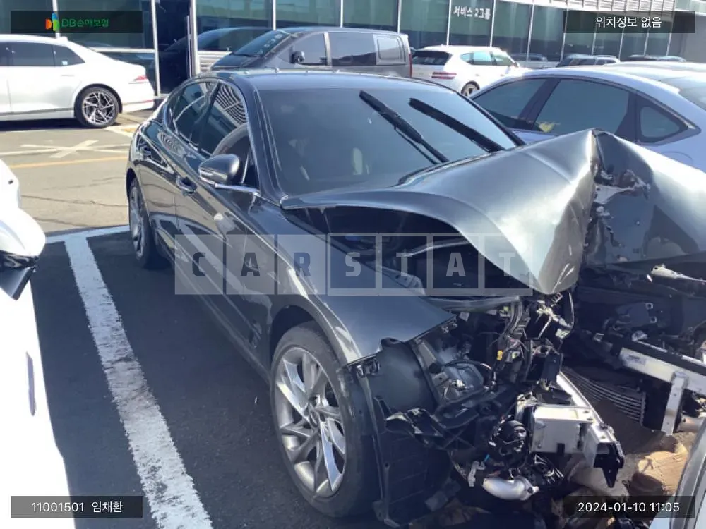 Photo 2 of 10: 2022 Genesis G70, VIN KMTG341ABNU104424 — Korean insurance auction