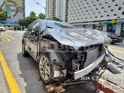 Photo 1 of 22: 2022 Genesis GV70, VIN KMTMA81BBPU110673 — Korean insurance auction