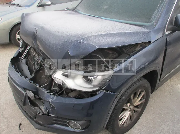 Photo 2 of 50: 2015 Volkswagen Tiguan 2.0 TDI Blue Motion, VIN WVGZZZ5NZFW564238 — Korean insurance auction
