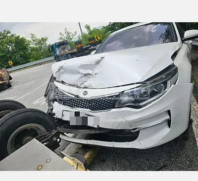 Photo 1 of 4: 2015 Kia K5 — Korean insurance auction