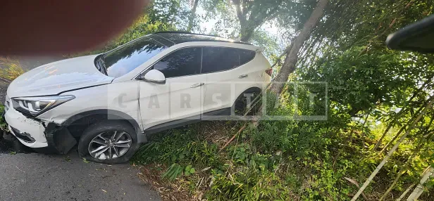 Photo 2 of 8: 2016 Hyundai Santa Fe, VIN KMHSW81UBGU638113 — Korean insurance auction