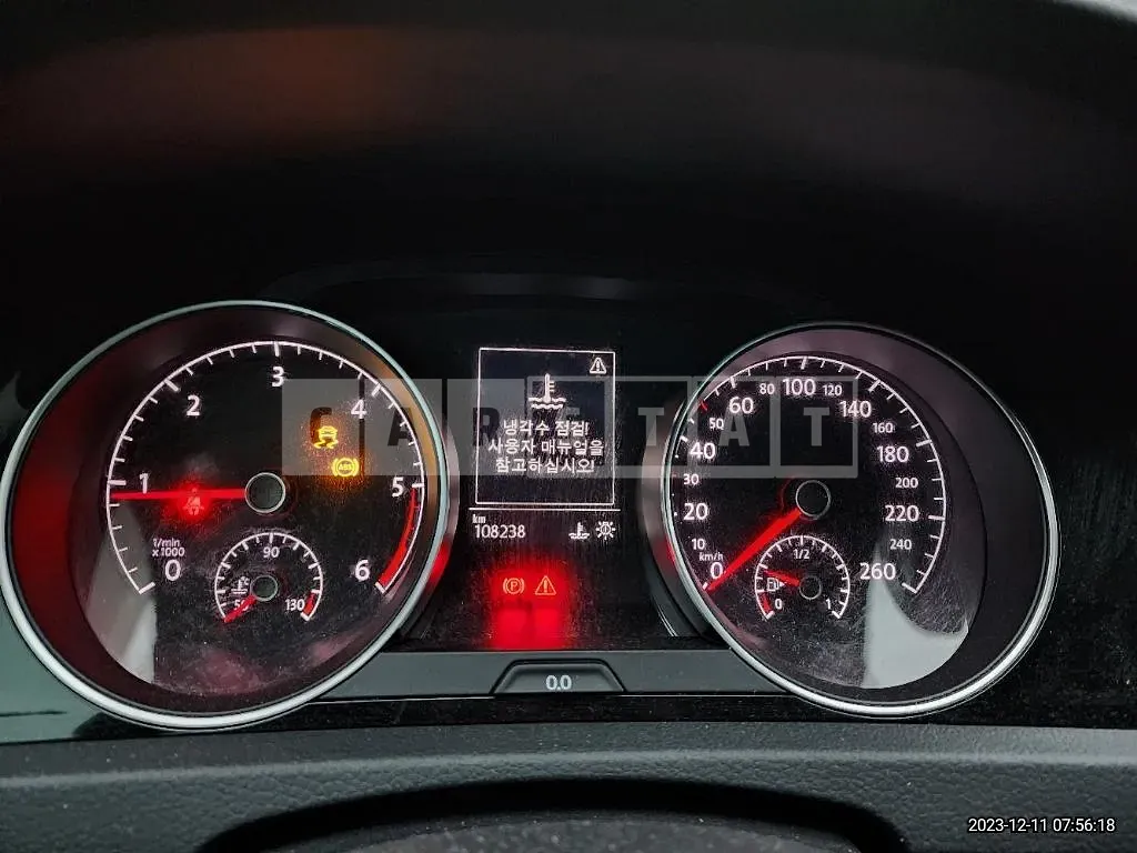 Photo 2 of 32: 2015 Volkswagen Golf 1.6 TDI BMT, VIN WVWZZZAUZFW331952 — Korean insurance auction