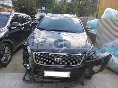 Photo 1 of 13: 2017 Kia Sorento, VIN KNAPH81ABJA412283 — Korean insurance auction