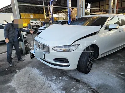 Photo 1 of 12: 2020 Volvo S90B5 — Korean insurance auction