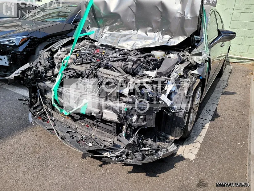 Photo 2 of 10: 2021 Lexus ES300h, VIN JTHBA1C13M2004391 — Korean insurance auction