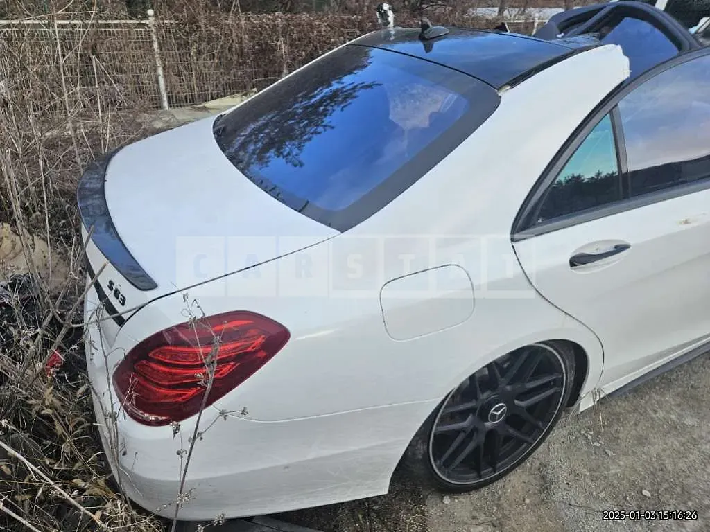Photo 2 of 21: 2015 Mercedes-Benz S 63 AMG 4Matic L — Korean insurance auction