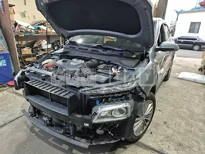 Photo 1 of 27: 2020 Hyundai Kona, VIN KMHK4815GLU646818 — Korean insurance auction