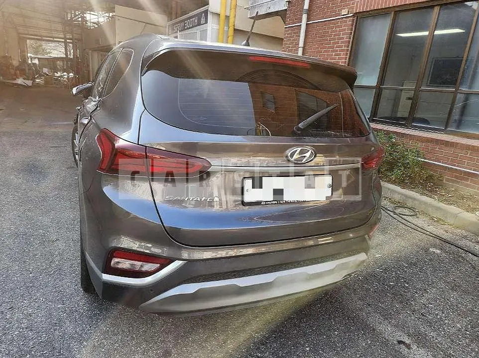 Photo 2 of 14: 2019 Hyundai Santa Fe TM — Korean insurance auction